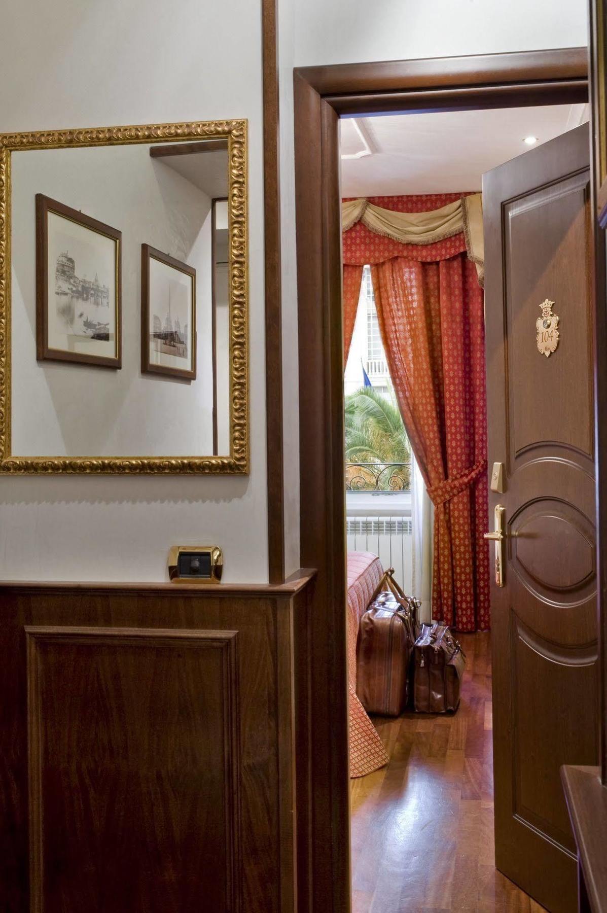 38 Viminale Street Hotel Rome Exterior photo